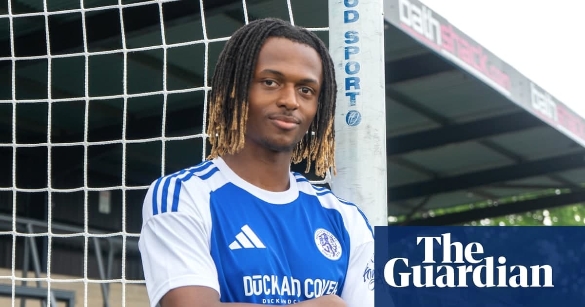 麦克尔斯菲尔前锋伊桑·麦克洛德21岁因车祸去世