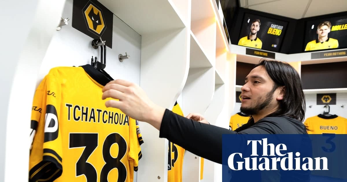 沃尔夫斯装备组组长揭示更衣室幕后日常