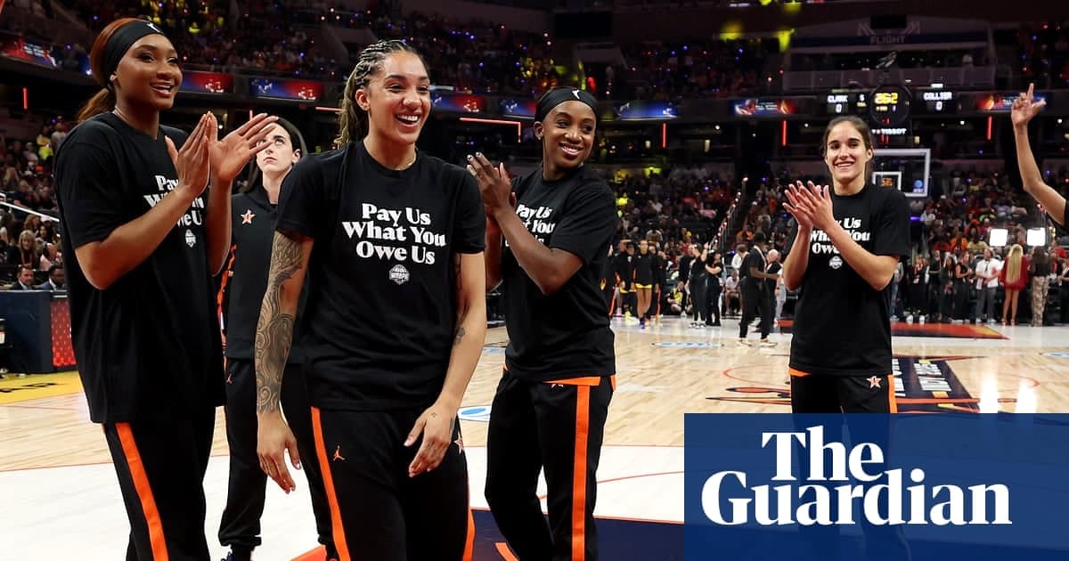 美职女子工会联手推动薪酬公正