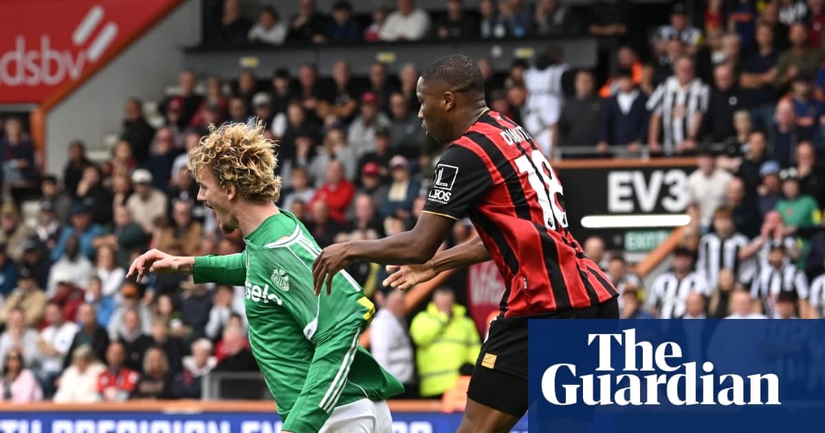 豪称需时间适应新锋线 纽卡客战伯恩茅斯0-0战平，点球争议未果