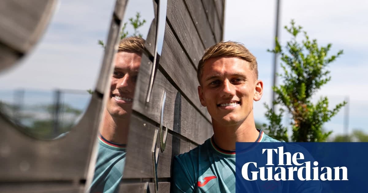 伊桑·加布莱斯重回对阵曼城之战：斯旺西以稳健传控迎战豪强