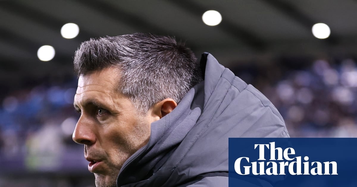 沃特福德解雇佩佐洛亚：拒绝让涉巴亚特球员上场