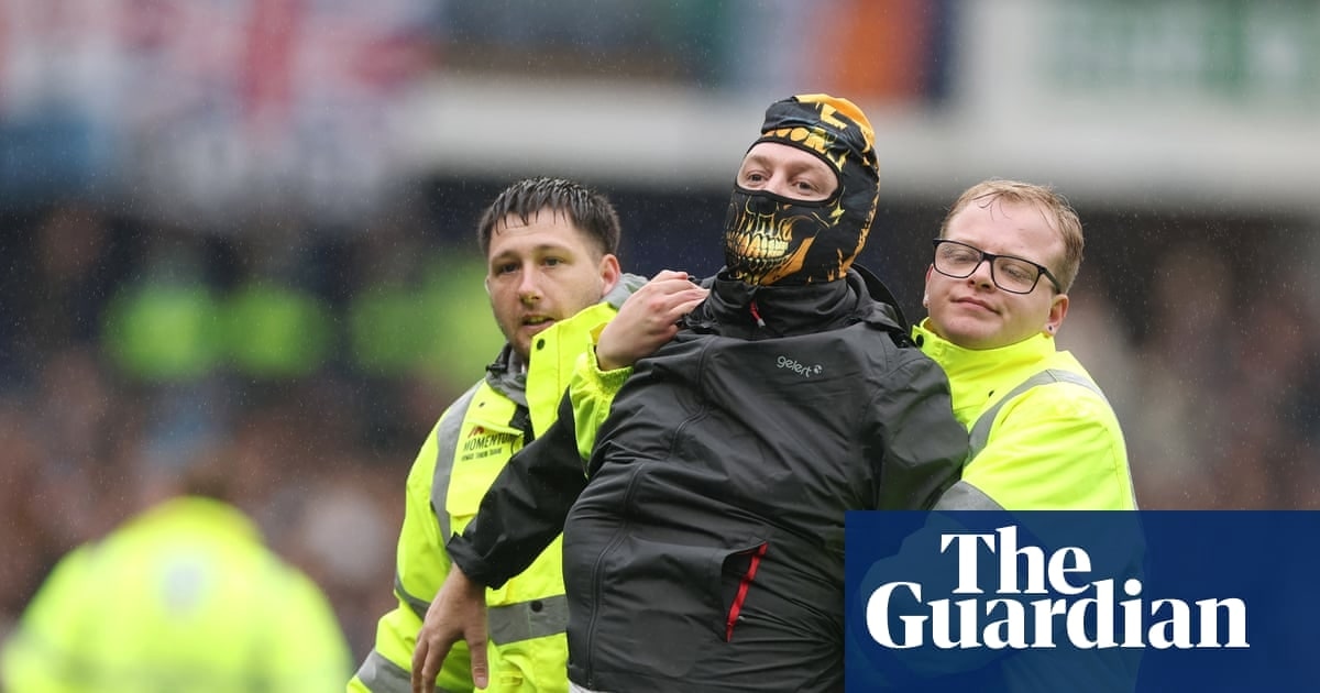 科文垂五球横扫谢菲尔德星期三并登顶 英冠轮回再起