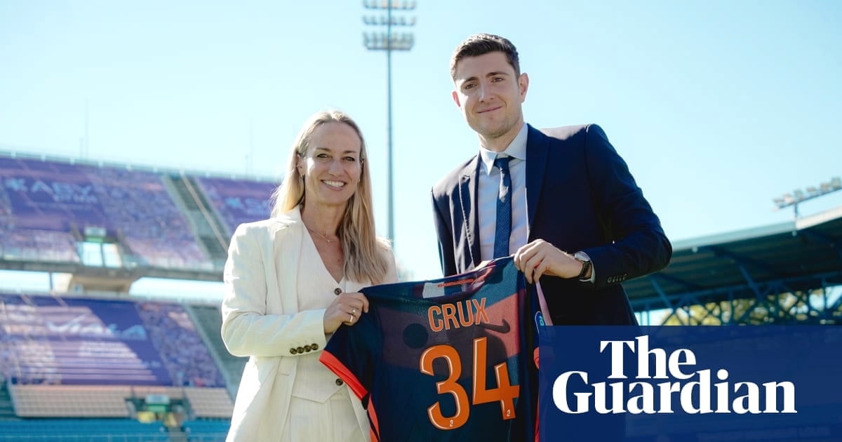 贝克斯·史密斯：以多俱乐部模式推动女子足球新格局