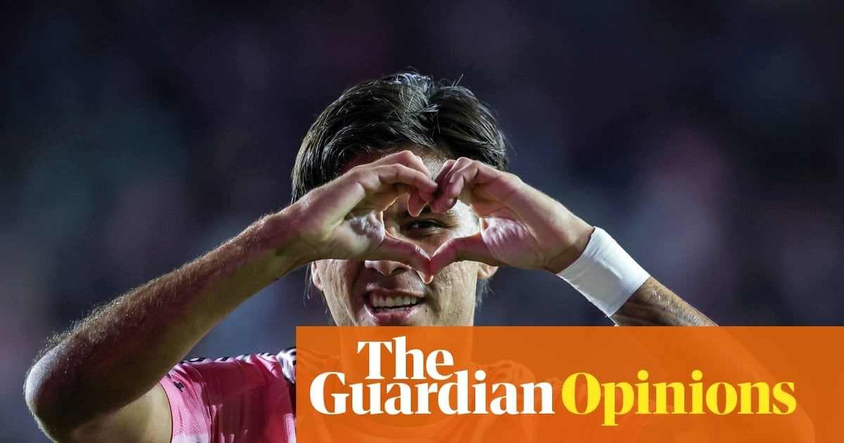 季后赛点燃足球之声：梅西领衔的迈阿密与跨联赛戏剧