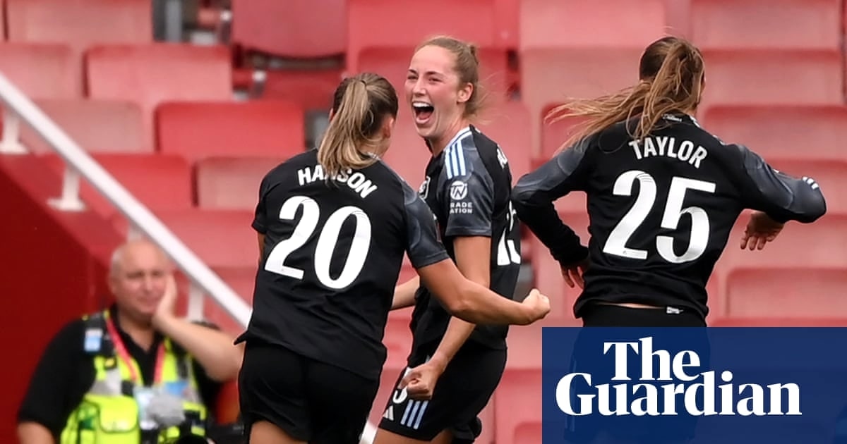 露西·帕克伤停补时进球，阿斯顿维拉逼平阿森纳女足