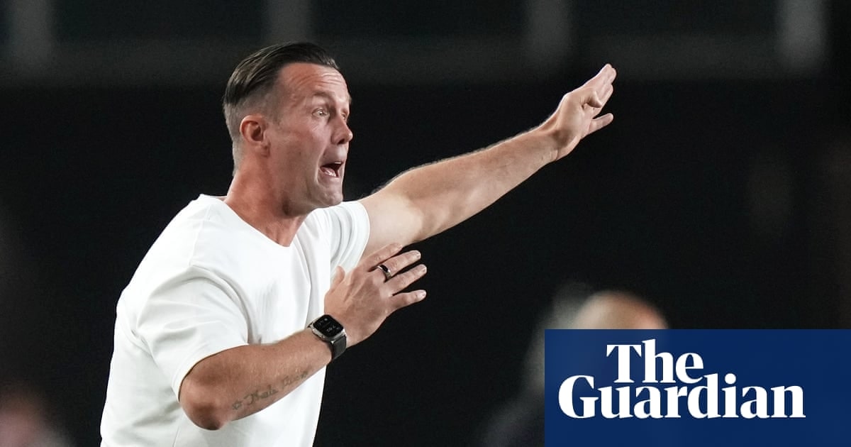 亚特兰大联解雇罗尼·德利亚，赛季仅5胜13负16平