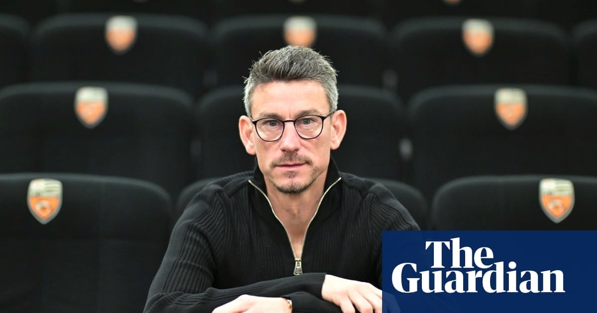 科斯切尔尼回归洛里昂任体育总监，聚焦可持续发展与青训